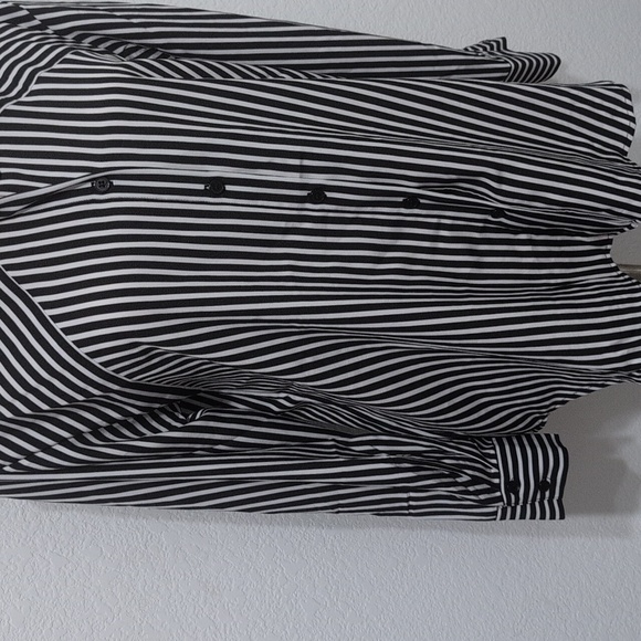 NWT Notations Black And White Striped Long Sleeve Button Down Blouse Size Large - Picture 3 of 12